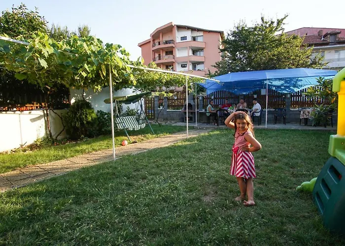 Gardeli Gasthof Zarewo